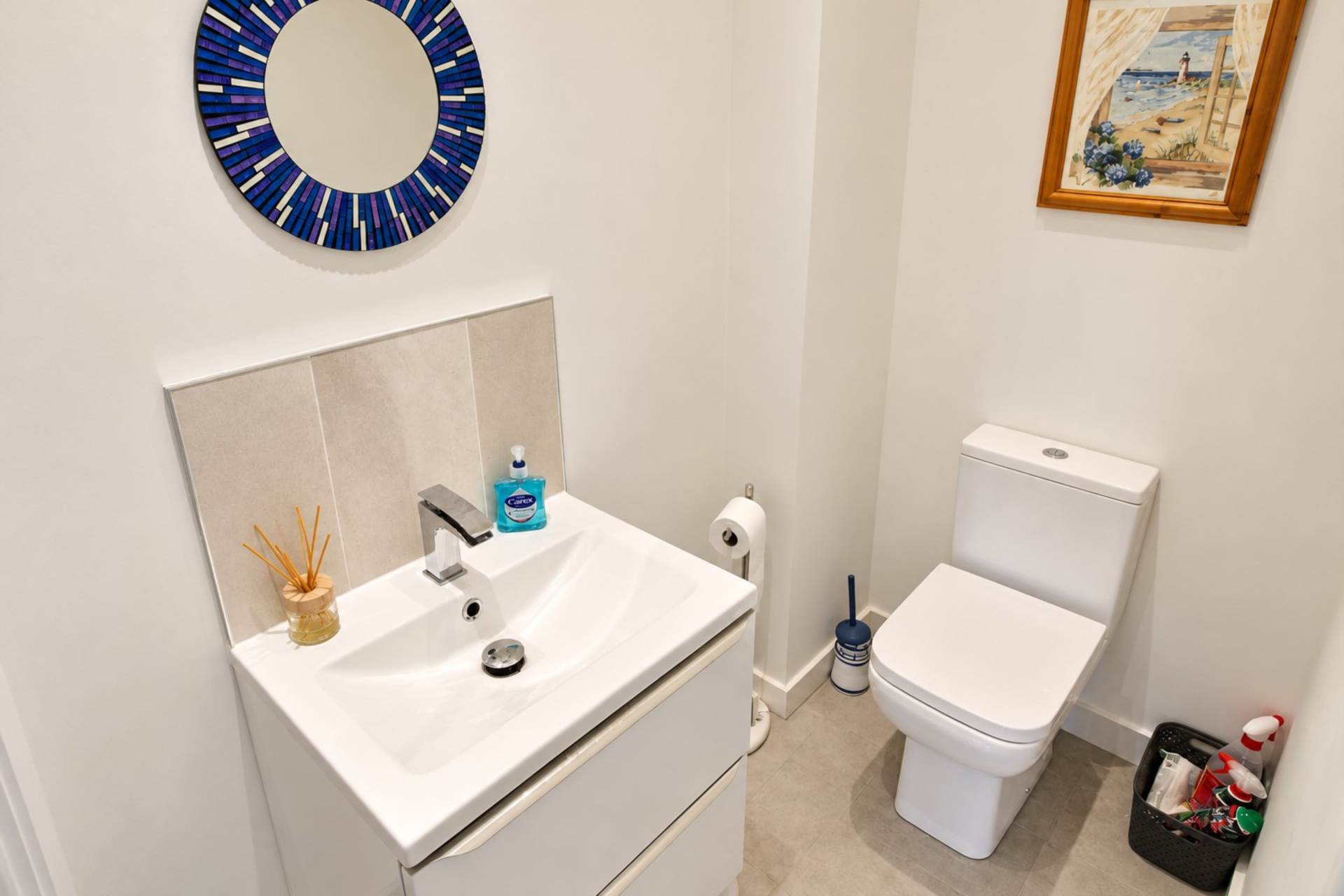 **Hillside Apartment**Fantastic Coastal Views*Master Bedroom with Balcony & En Suite**Secure Allocated Parking**, Image 16