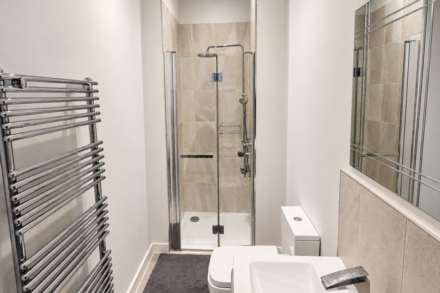 **Hillside Apartment**Fantastic Coastal Views*Master Bedroom with Balcony & En Suite**Secure Allocated Parking**, Image 19