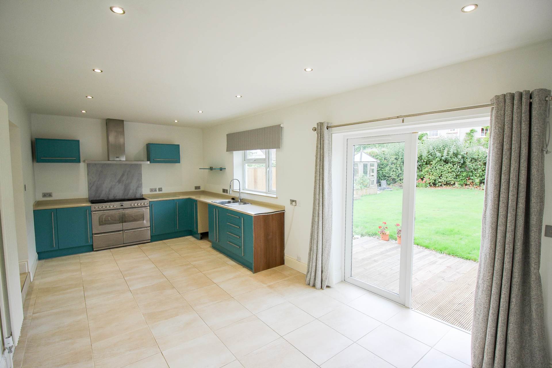 **Churchill**Large Plot**Open Plan Living/Kitchen/Dining Area**Large Driveway/Garage Electric Door**, Image 8