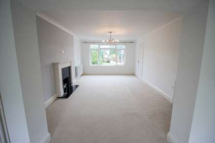 **Churchill**Large Plot**Open Plan Living/Kitchen/Dining Area**Large Driveway/Garage Electric Door**, Image 11