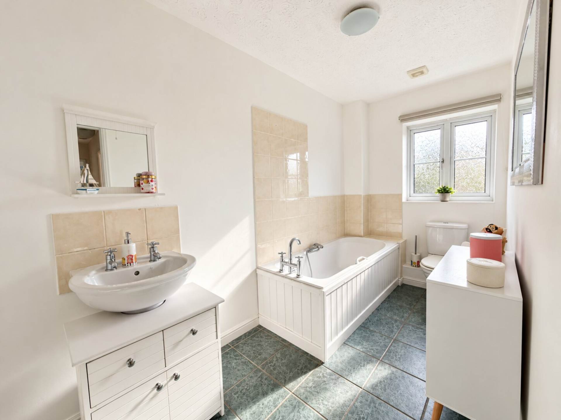 Careys Way, Edge Of Weston Village - Extended Family Home, Image 20