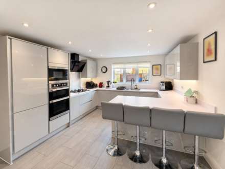 Careys Way, Edge Of Weston Village - Extended Family Home, Image 3