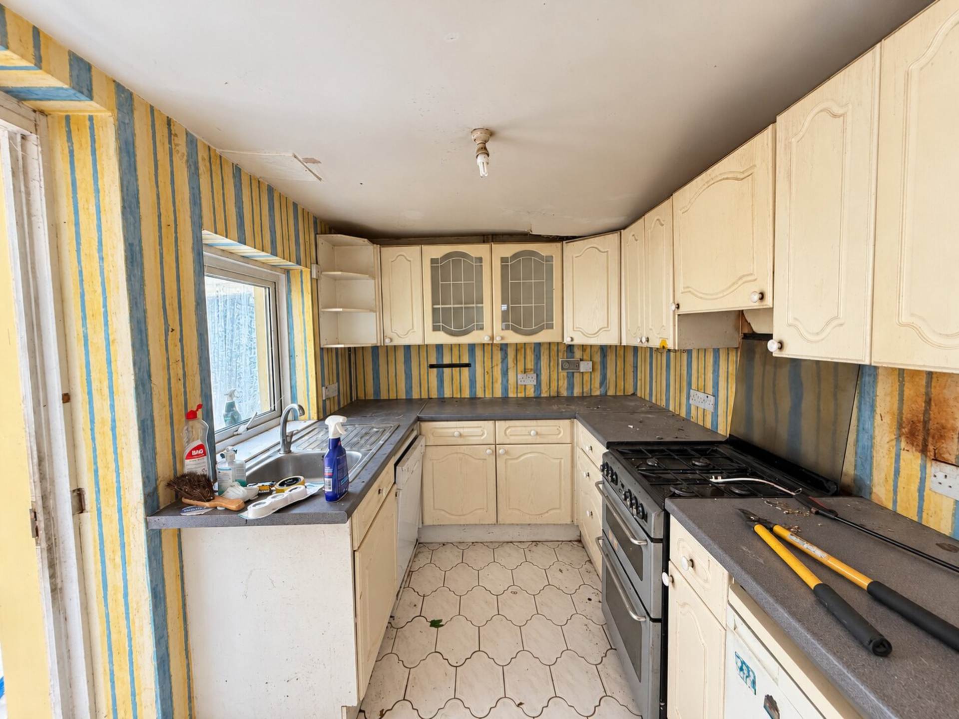 Camden Terrace, Weston-super-Mare, Image 6