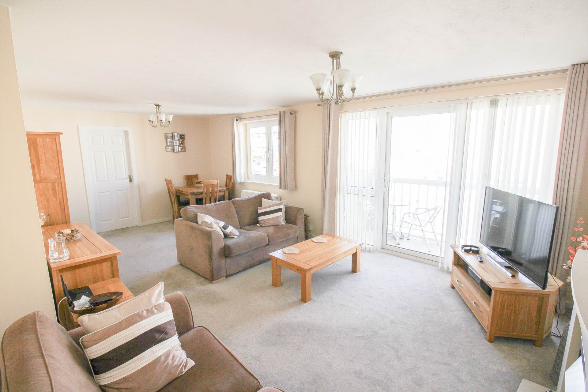 **Sea View**Immaculately Presented**Ample Storage**Under Cover Secure Parking**, Image 5