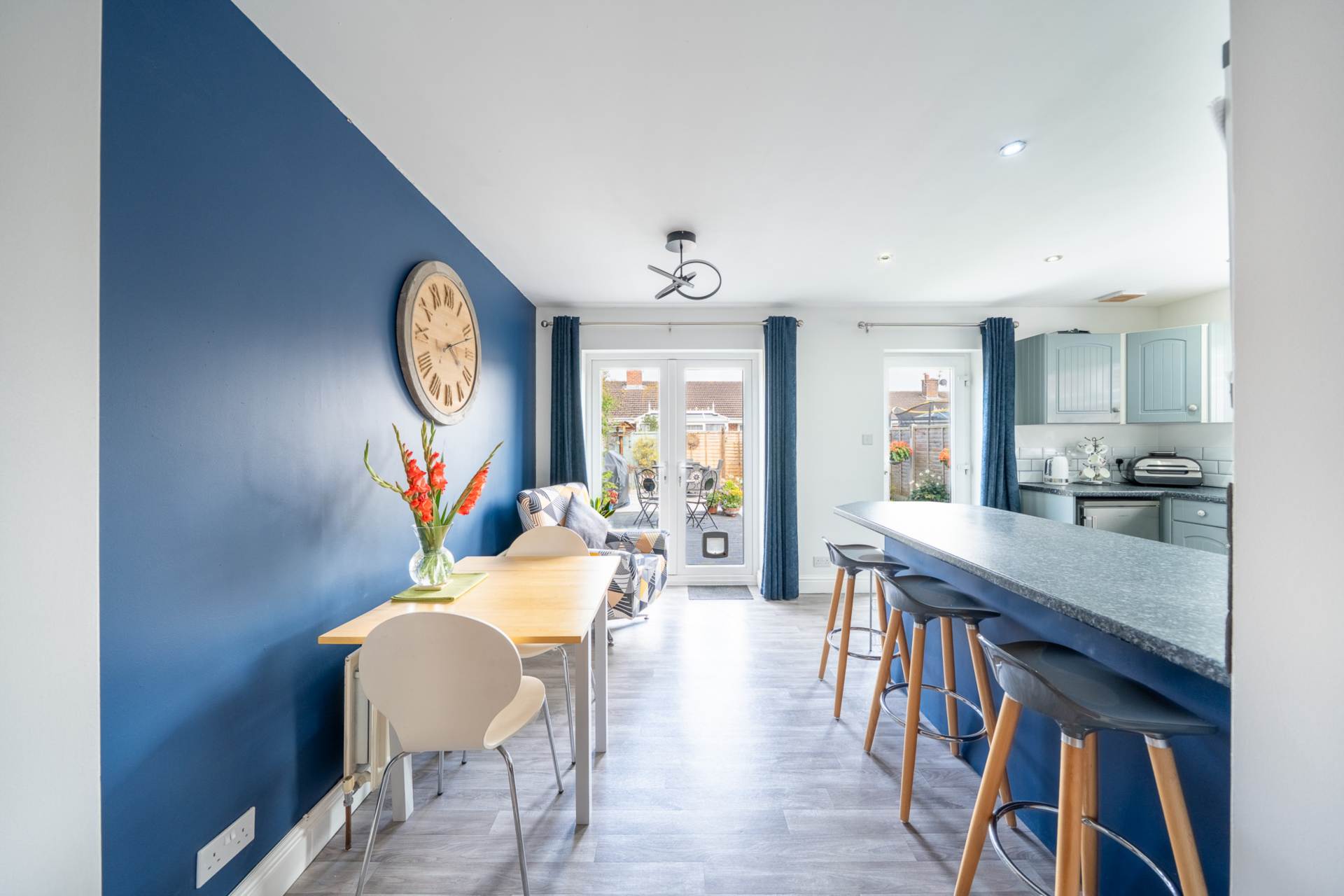 Worle**Extended**Beautifully Presented**3-4 Bedrooms**, Image 5