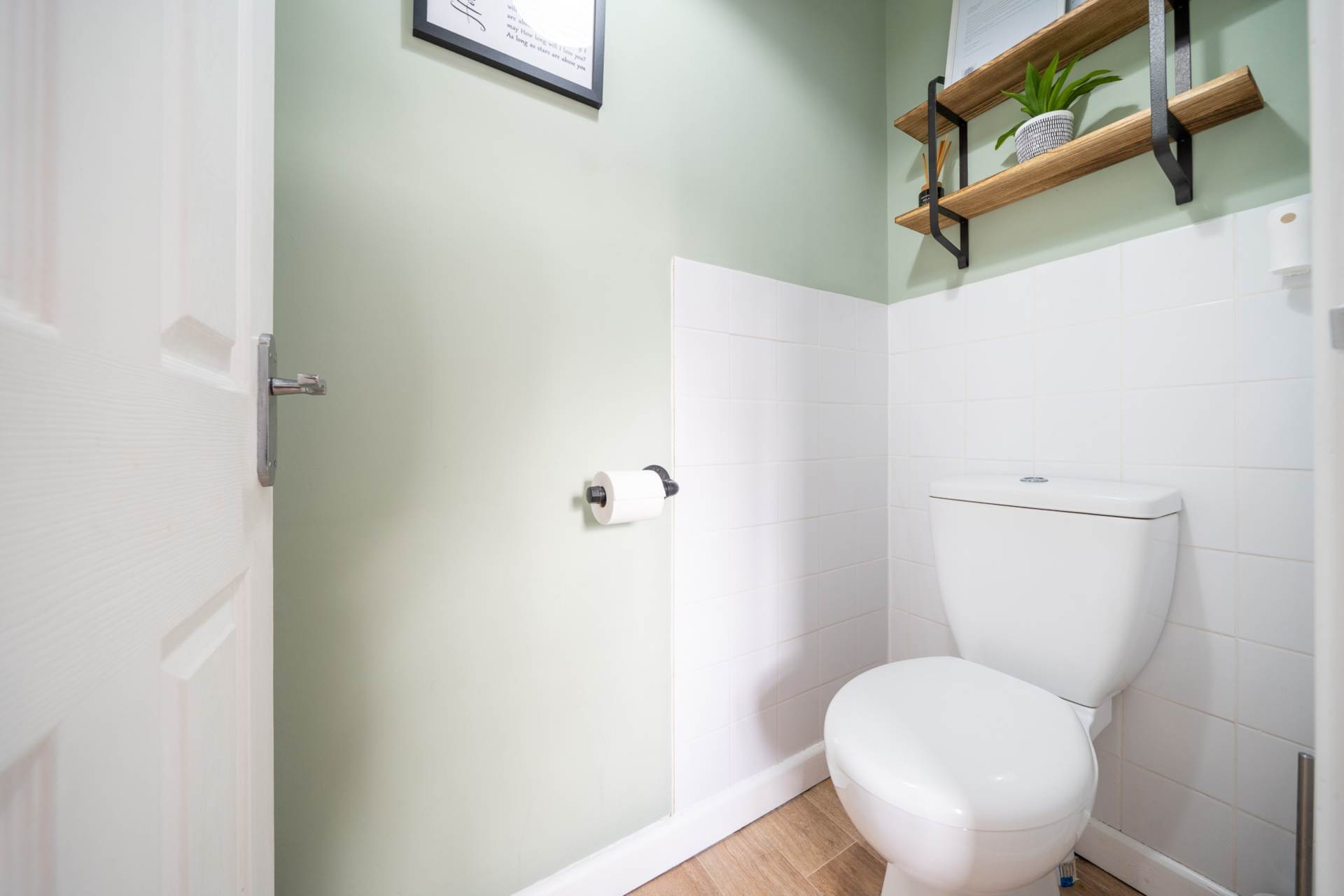 Worle**Extended**Beautifully Presented**3-4 Bedrooms**, Image 9