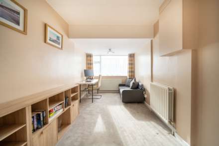 Worle**Extended**Beautifully Presented**3-4 Bedrooms**, Image 11