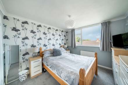 Worle**Extended**Beautifully Presented**3-4 Bedrooms**, Image 13