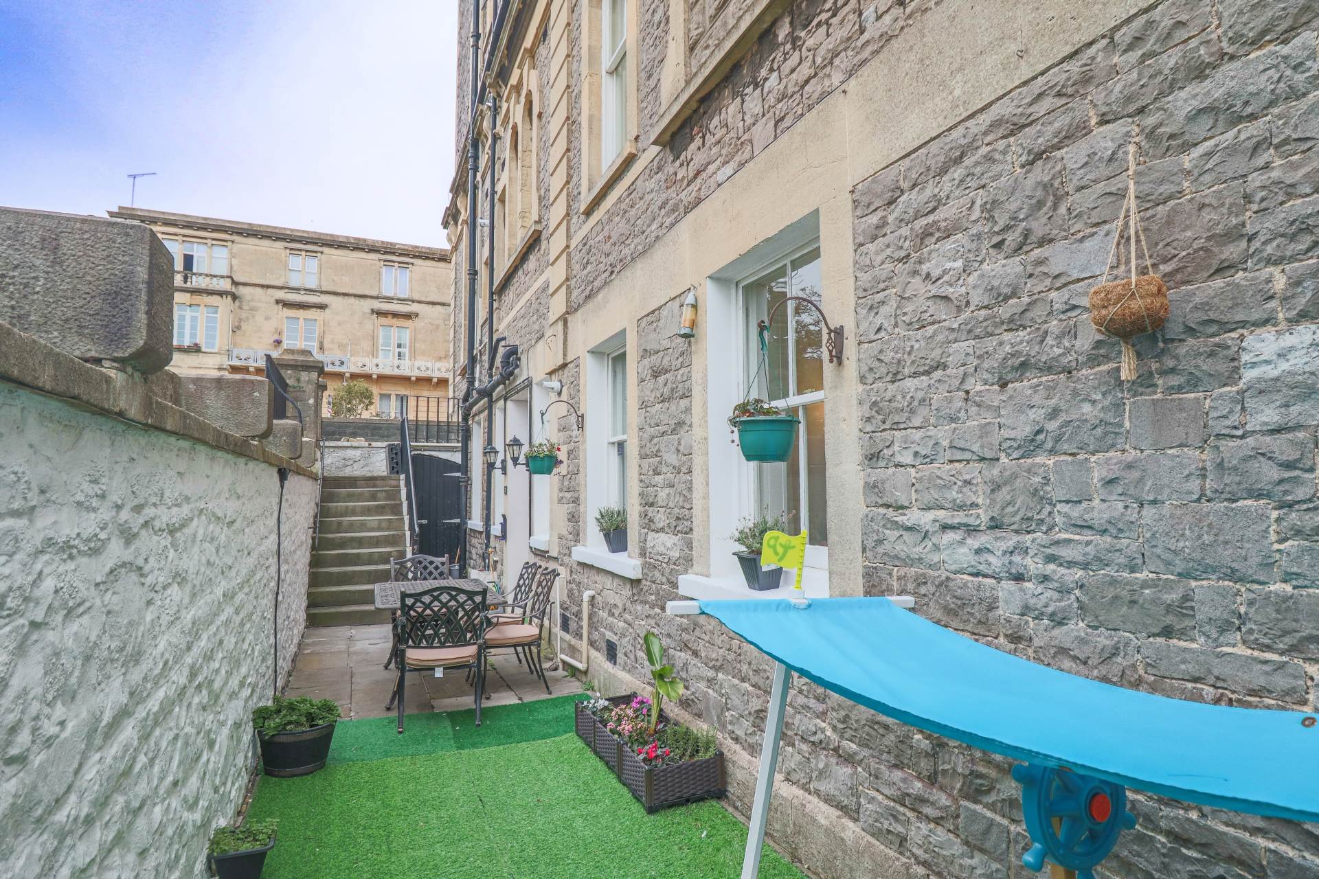 South Road, Hillside - Modern & Character Filled Flat, Image 14