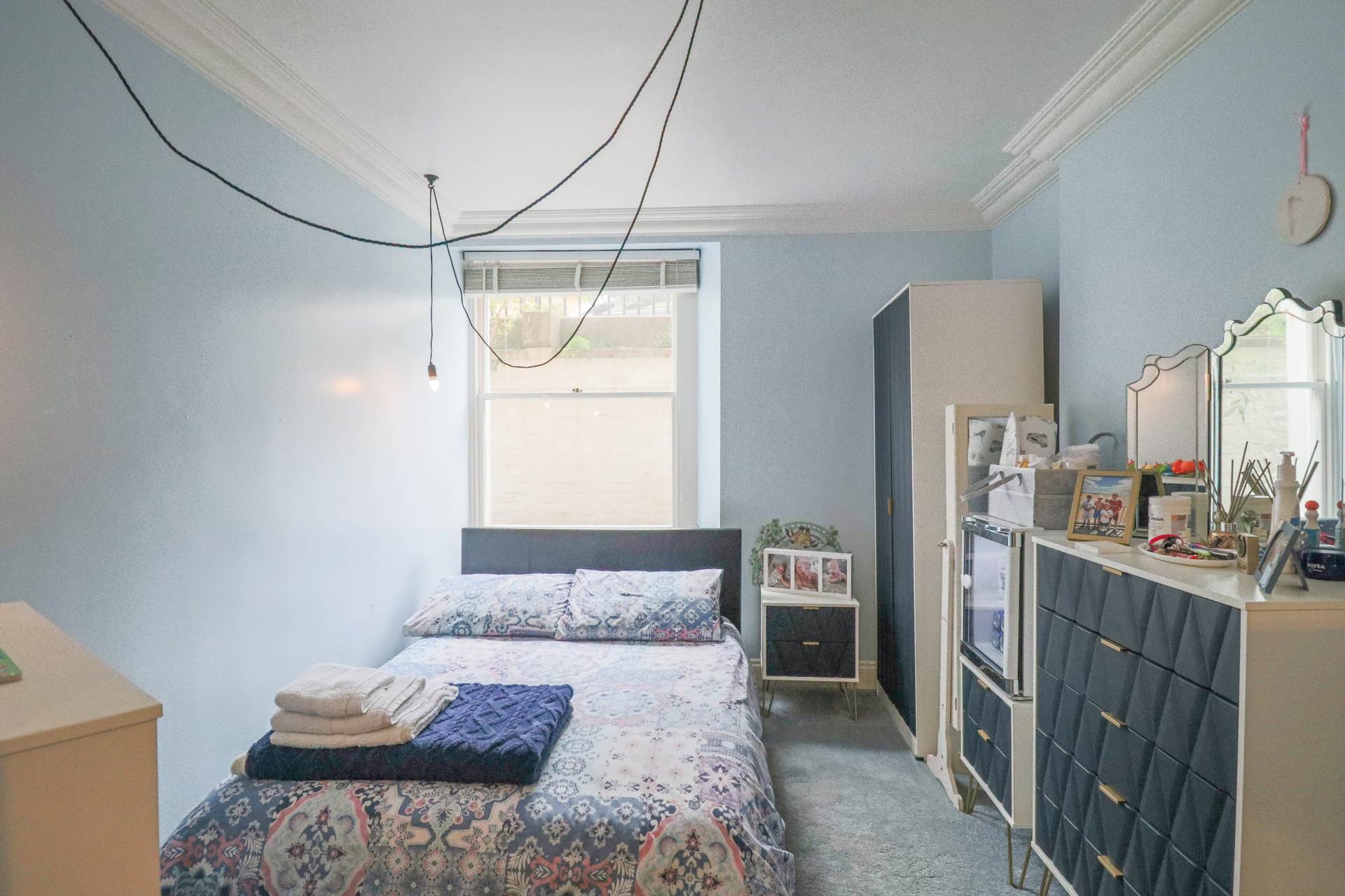 South Road, Hillside - Modern & Character Filled Flat, Image 7
