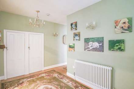 South Road, Hillside - Modern & Character Filled Flat, Image 10