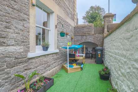 South Road, Hillside - Modern & Character Filled Flat, Image 13
