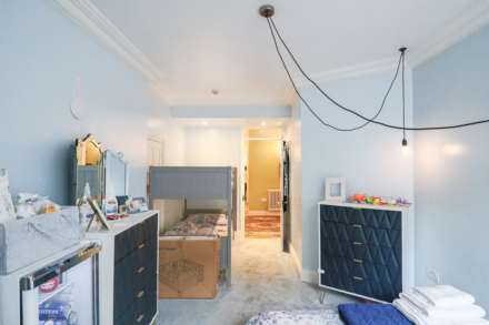 South Road, Hillside - Modern & Character Filled Flat, Image 8