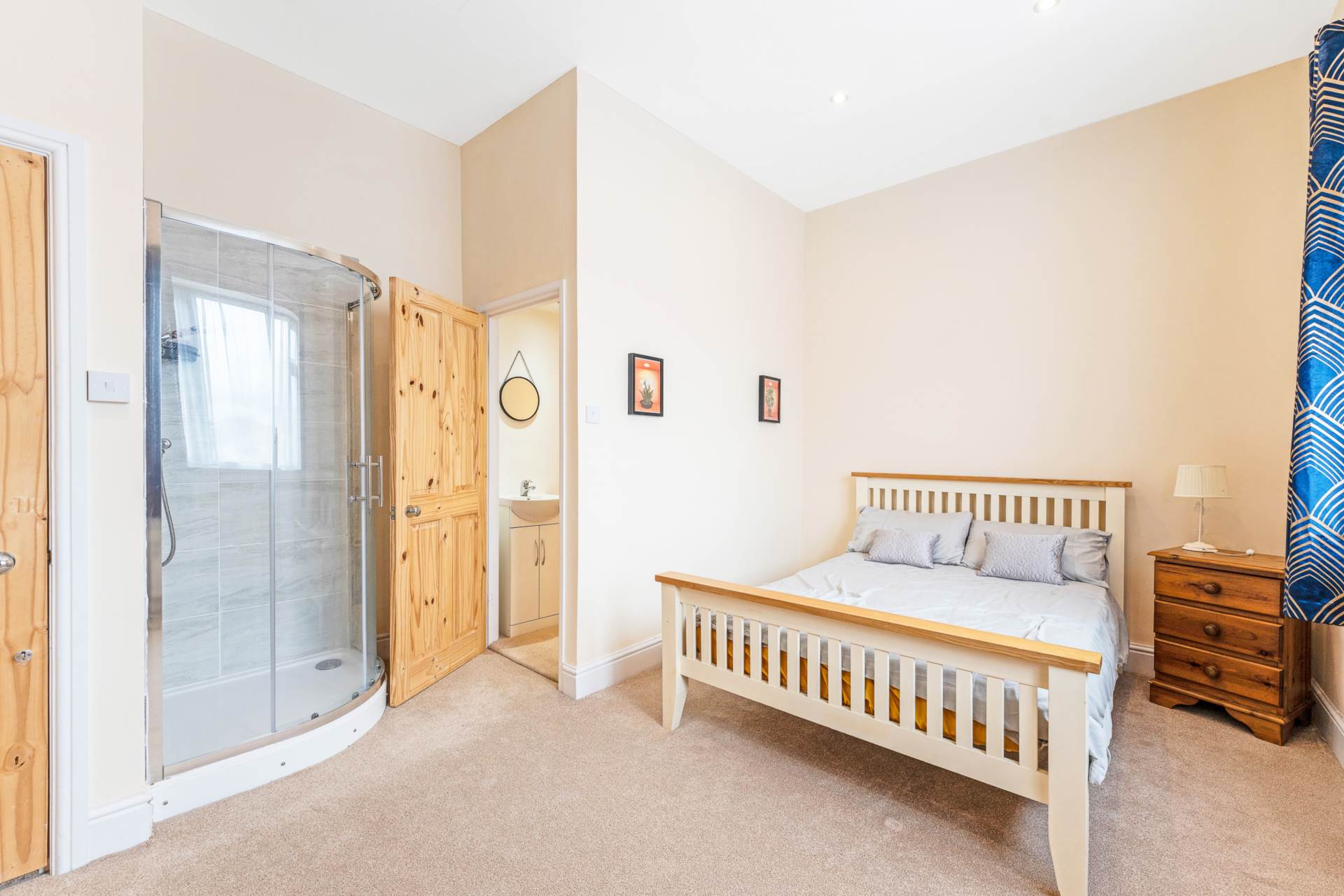 Woodland Road, South Ward - Grand Property!, Image 22