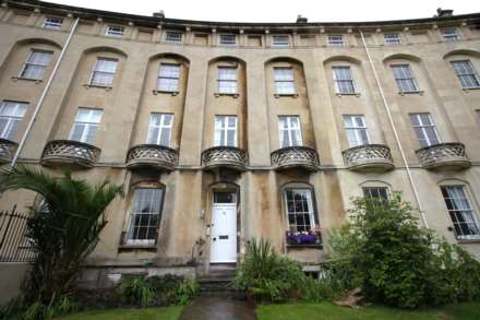 2 Bedroom Flat, Royal Crescent, Weston Super Mare