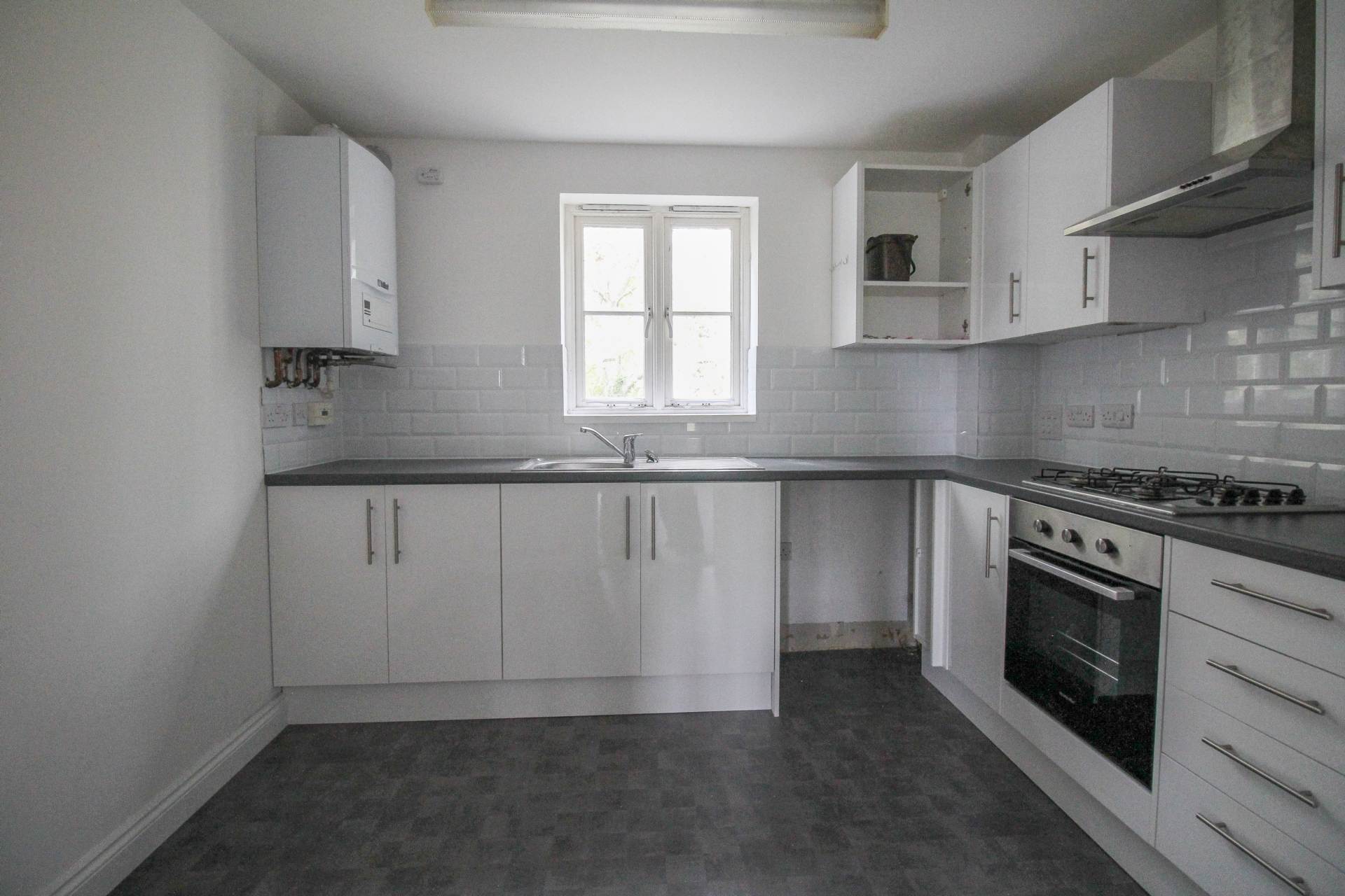 St James, Weston Village, Image 3