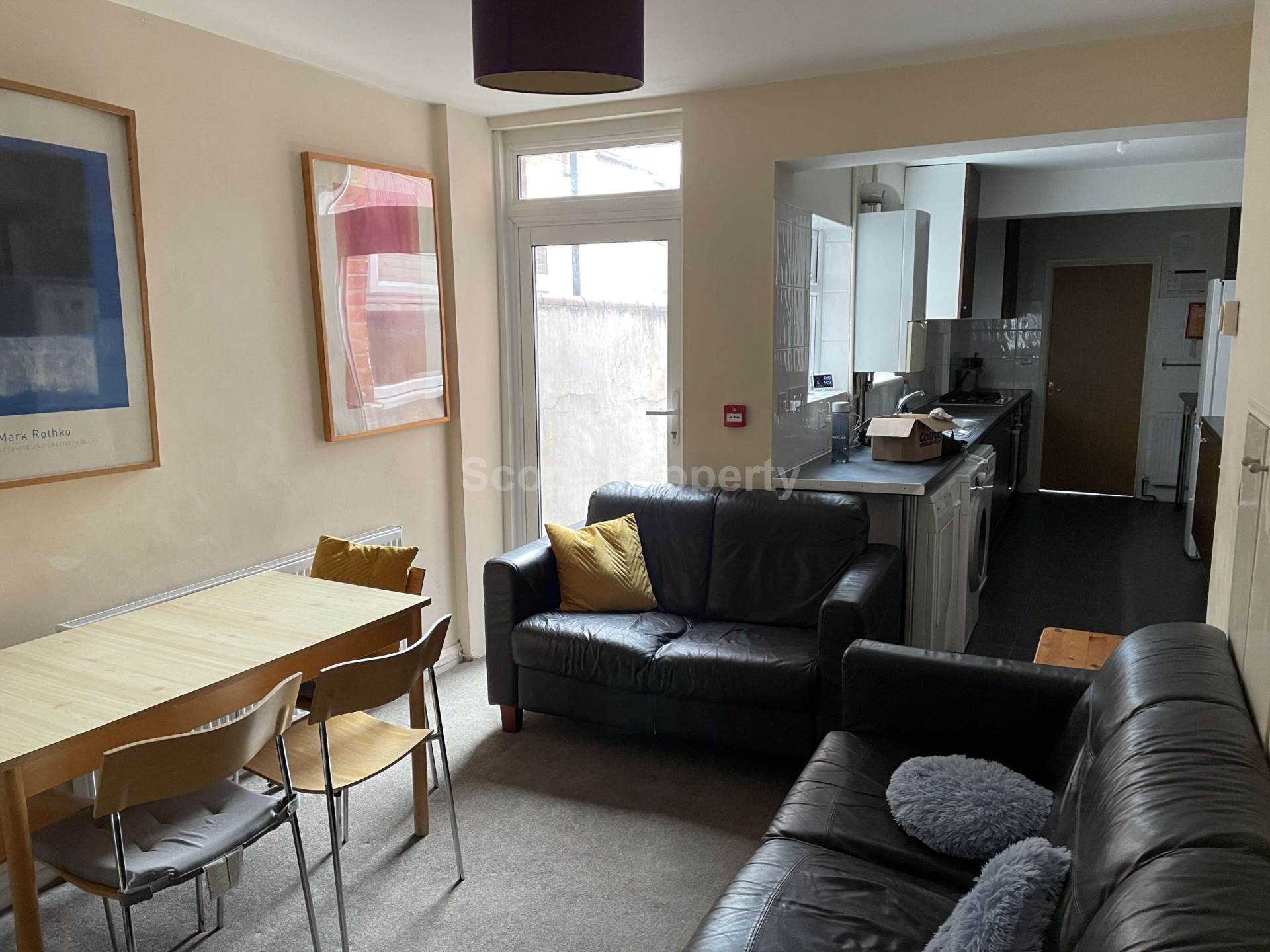 Pitcroft Avenue, Earley, RG6 1NN, Image 1