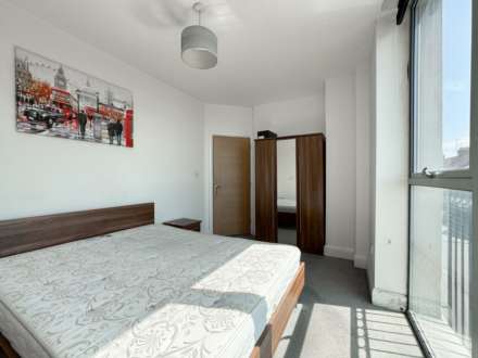 Basingstoke Road, Reading, RG2 0ER, Image 6