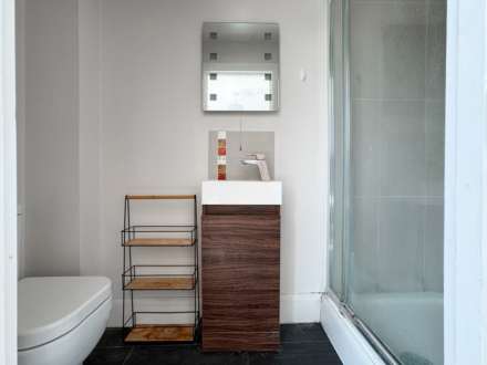 Basingstoke Road, Reading, RG2 0ER, Image 7