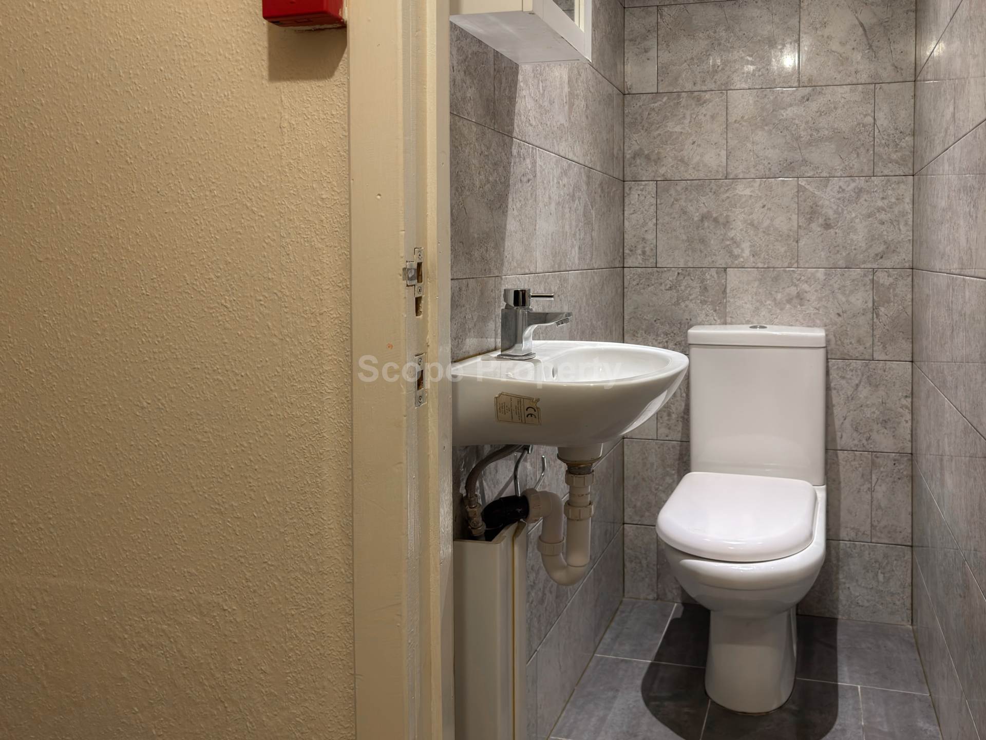 St Peters Road, Reading, RG6 1NT, Image 10