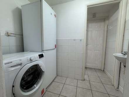 St Peters Road, Reading, RG6 1NT, Image 5