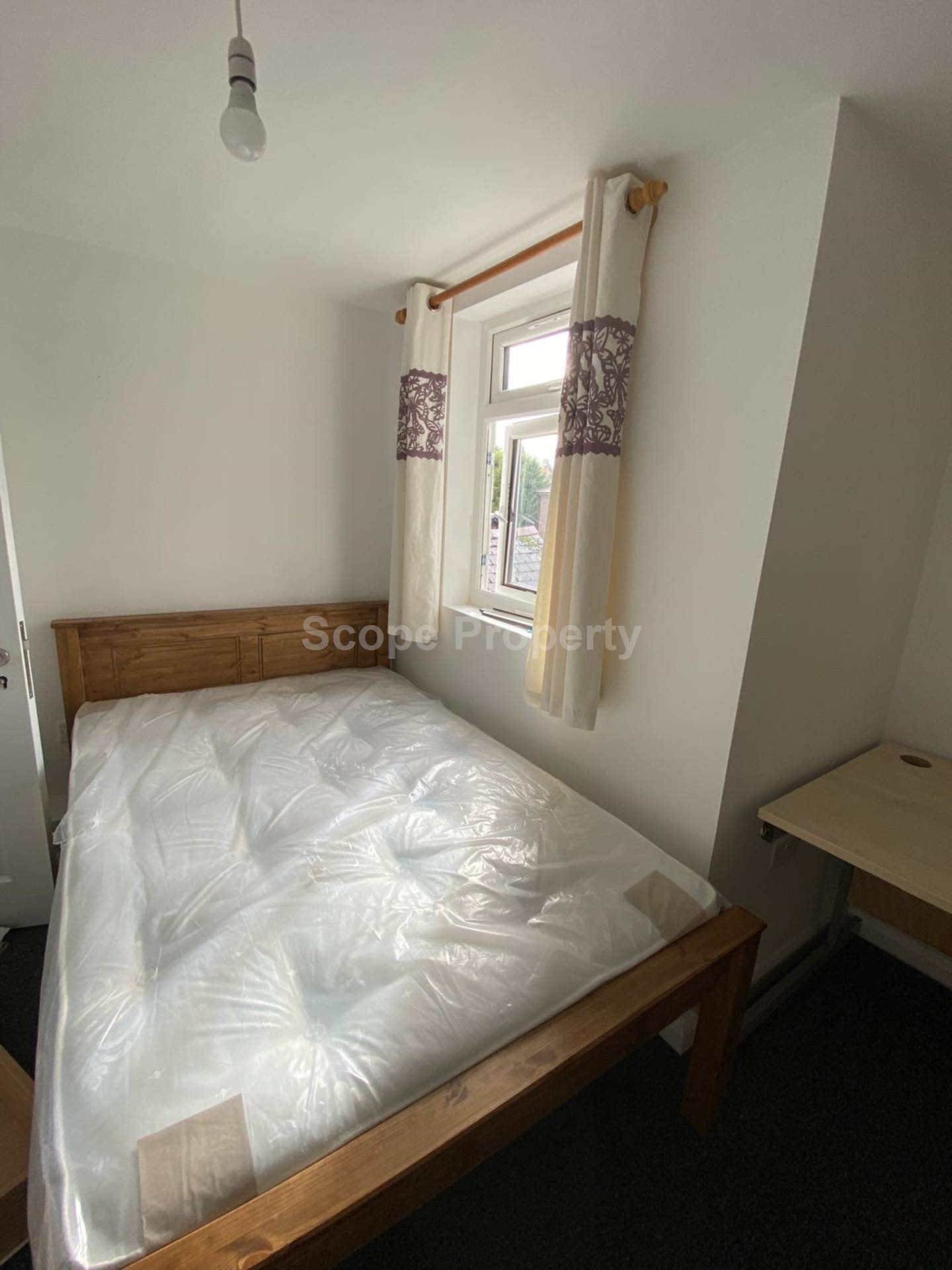 Donnington Gardens, Reading, RG1 5LY, Image 8