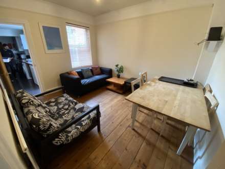Bishops Road, Reading, RG6 1NP, Image 3