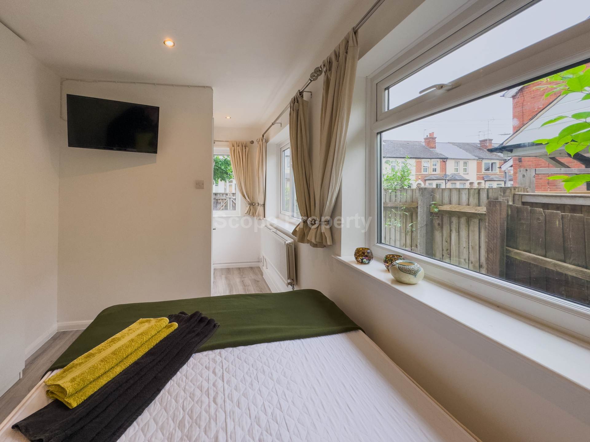 Montague Street, Reading, RG4, Image 1