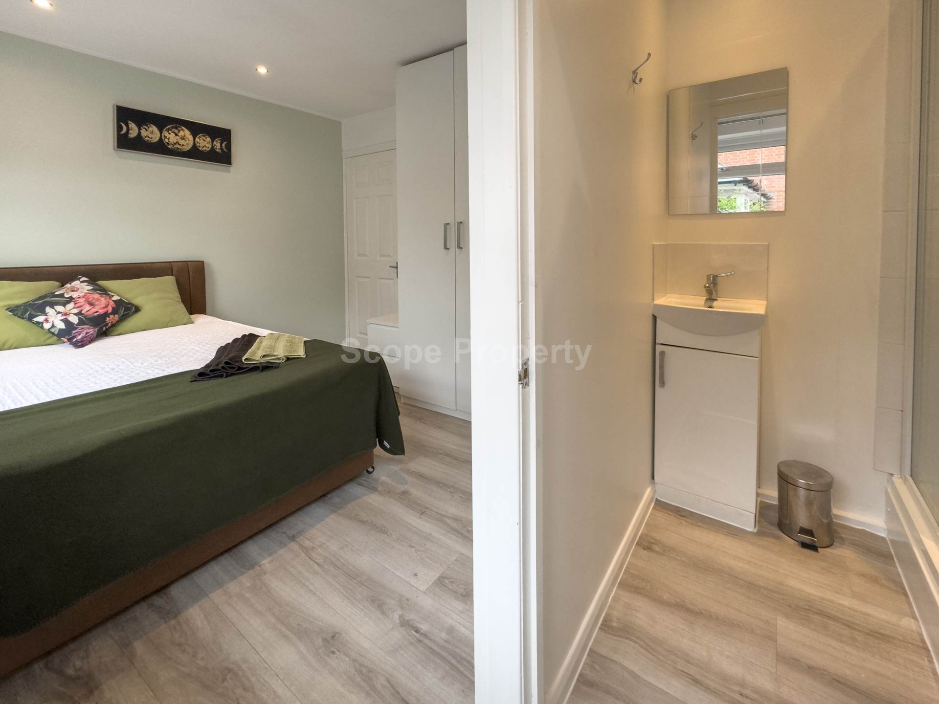 Montague Street, Reading, RG4, Image 2
