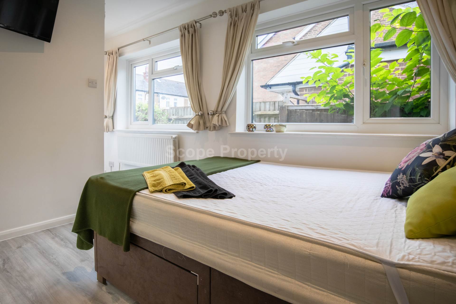 Montague Street, Reading, RG4, Image 3