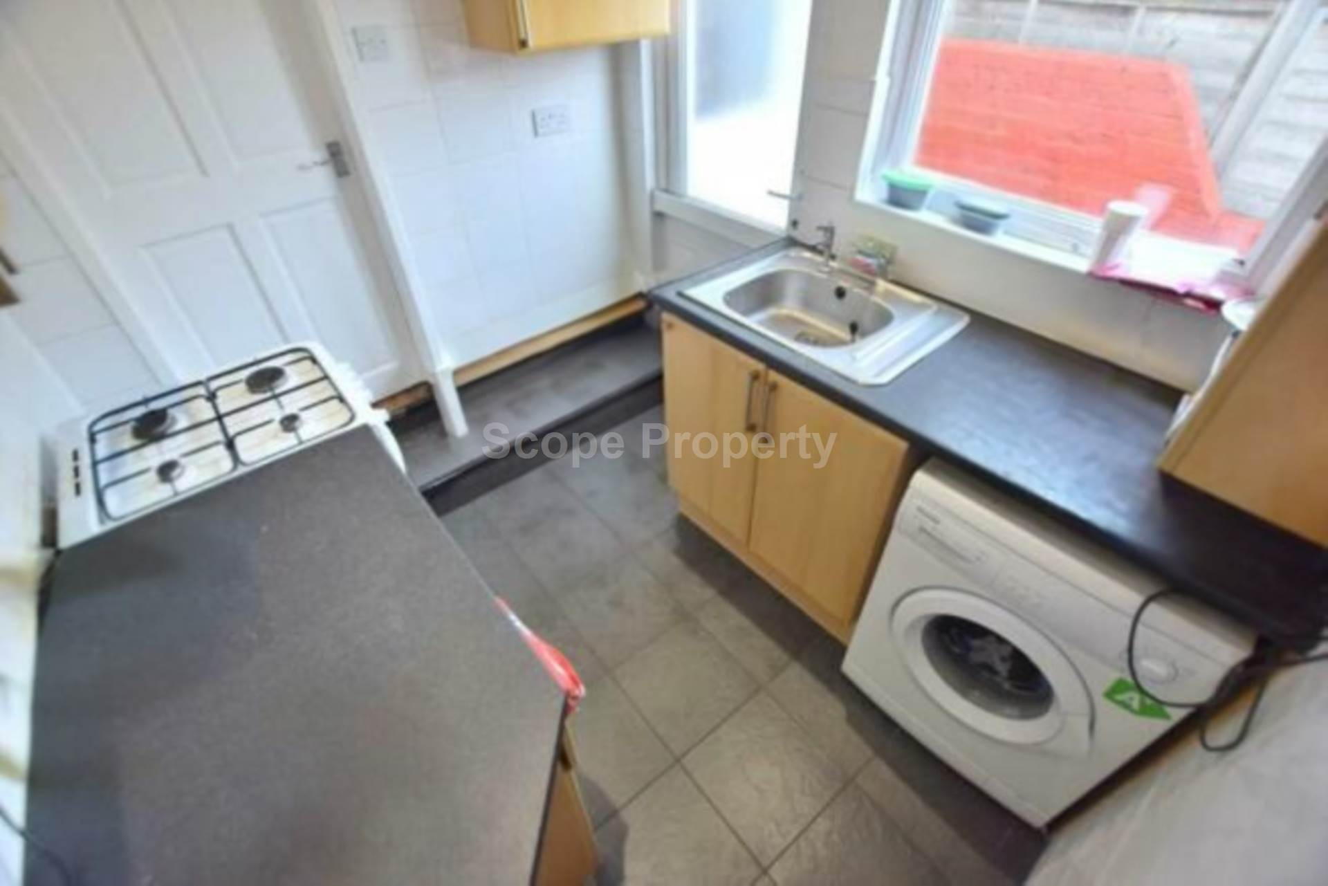 Blenheim Gardens, Reading, RG1 5QG, Image 4