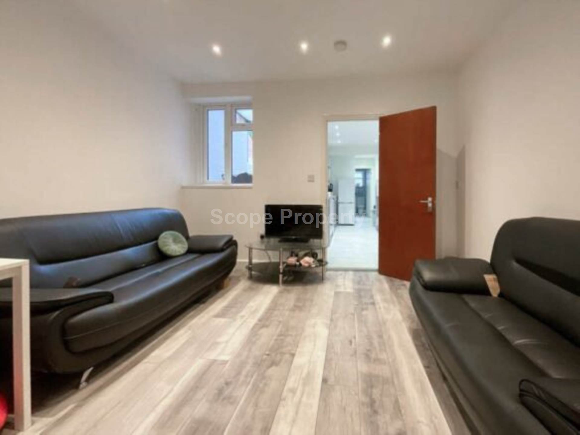 Cardigan Road, Reading, RG1 5QW, Image 1