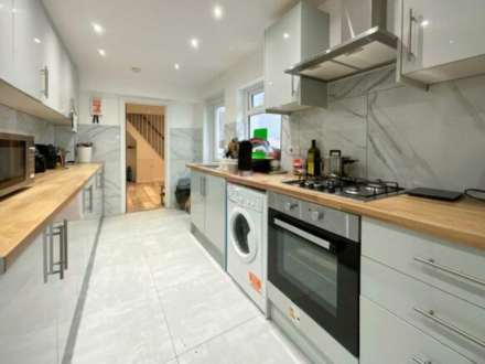 Cardigan Road, Reading, RG1 5QW, Image 3