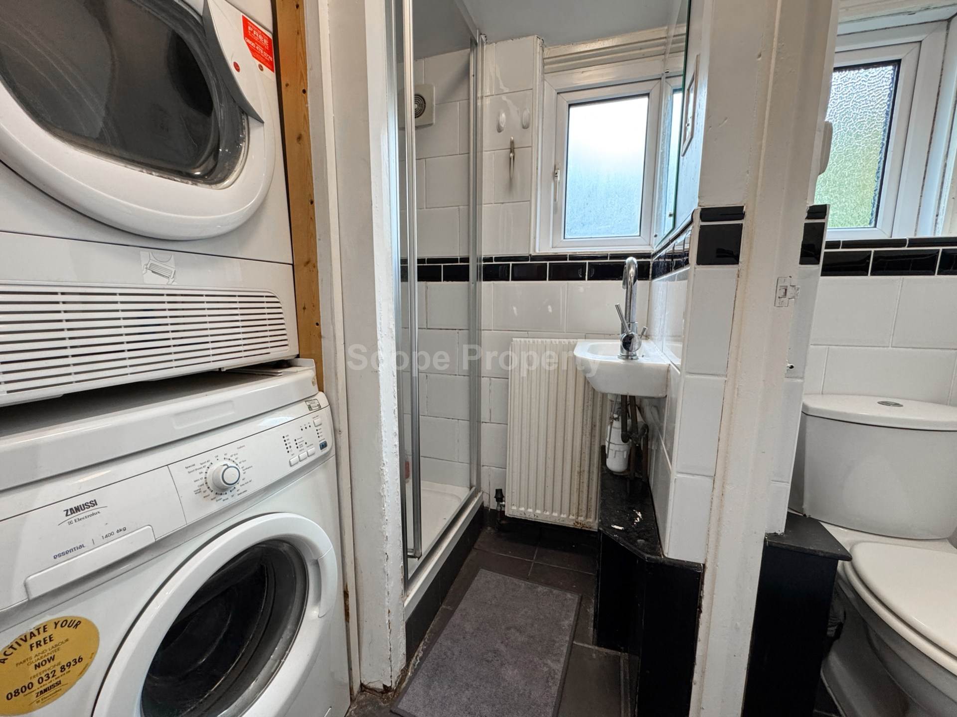 Pitcroft Avenue, Reading, Image 6