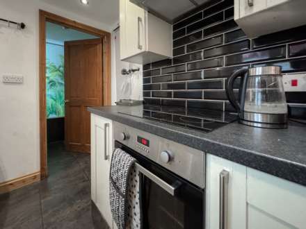Blenheim Gardens, Reading, RG1 5QG, Image 1