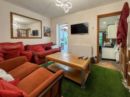 Blenheim Gardens, Reading, RG1 5QG, Image 2