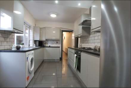 Grange Avenue, Reading, Image 9