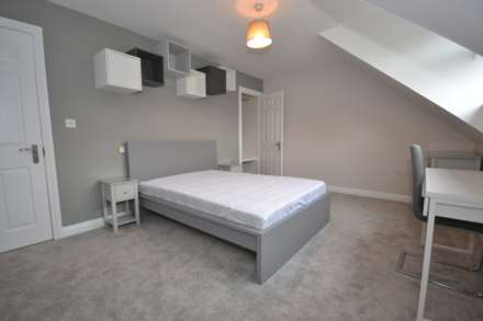Cintra Close, Reading, RG2 7AL, Image 1