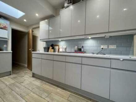 St Bartholomews Road, Reading, RG1 3QA, Image 4
