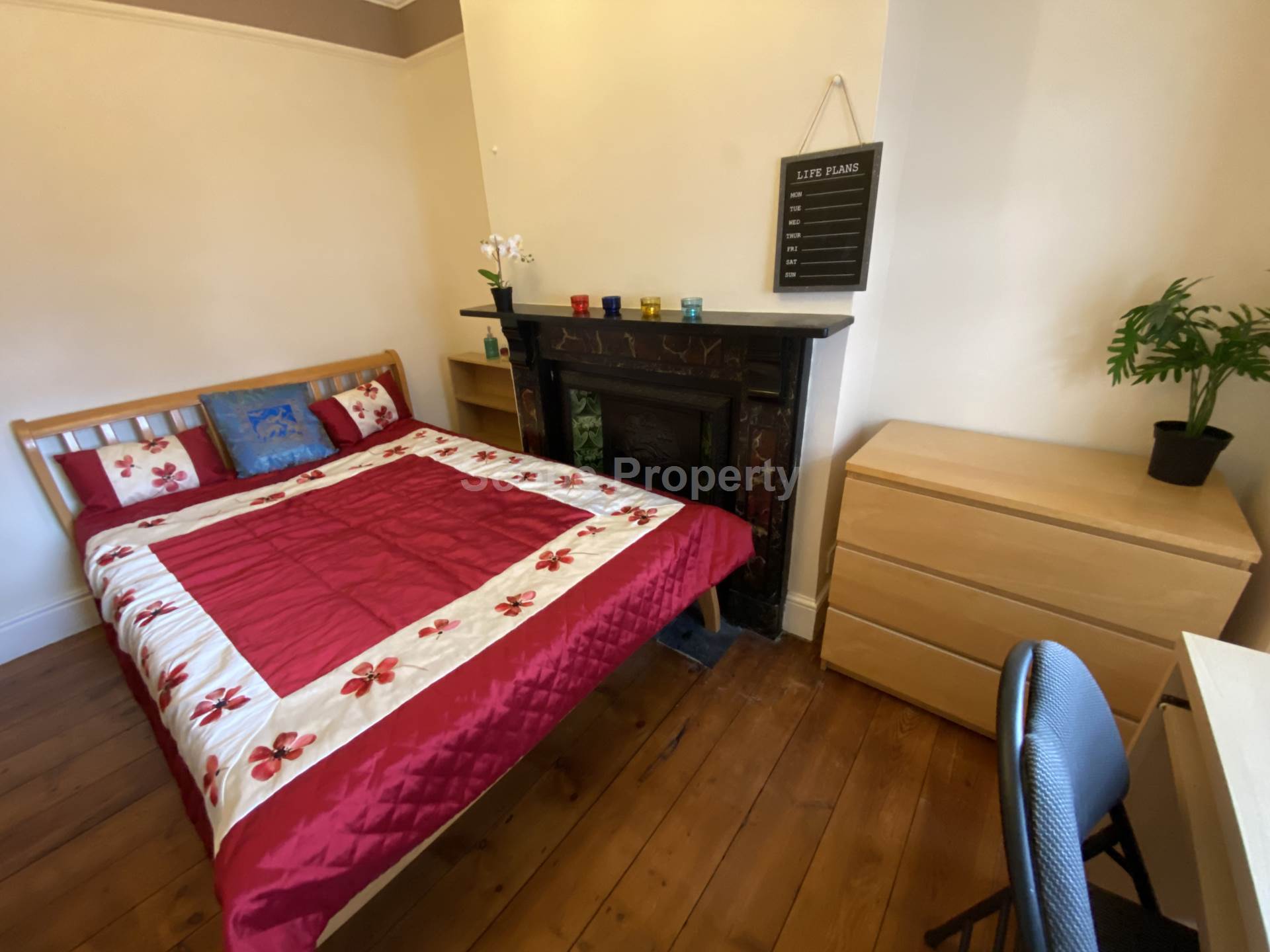Bishops Road, Reading, RG6 1NP, Image 1