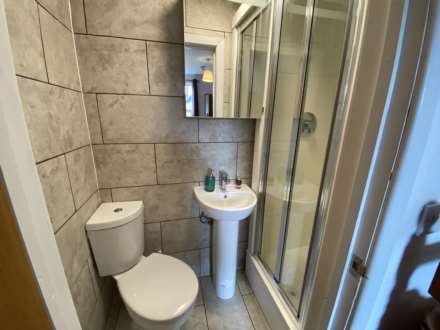 Bishops Road, Reading, RG6 1NP, Image 6