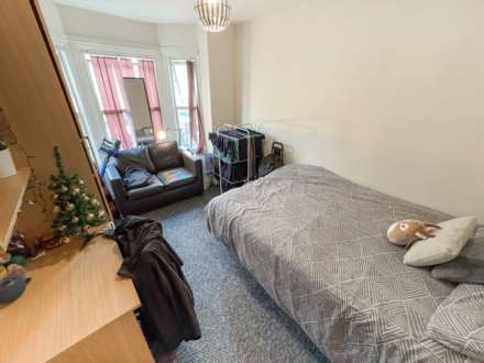 Grange Avenue, Reading, Image 1