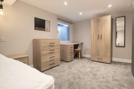 St Johns Road, Reading, RG1 4EB, Image 16