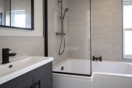St Johns Road, Reading, RG1 4EB, Image 27