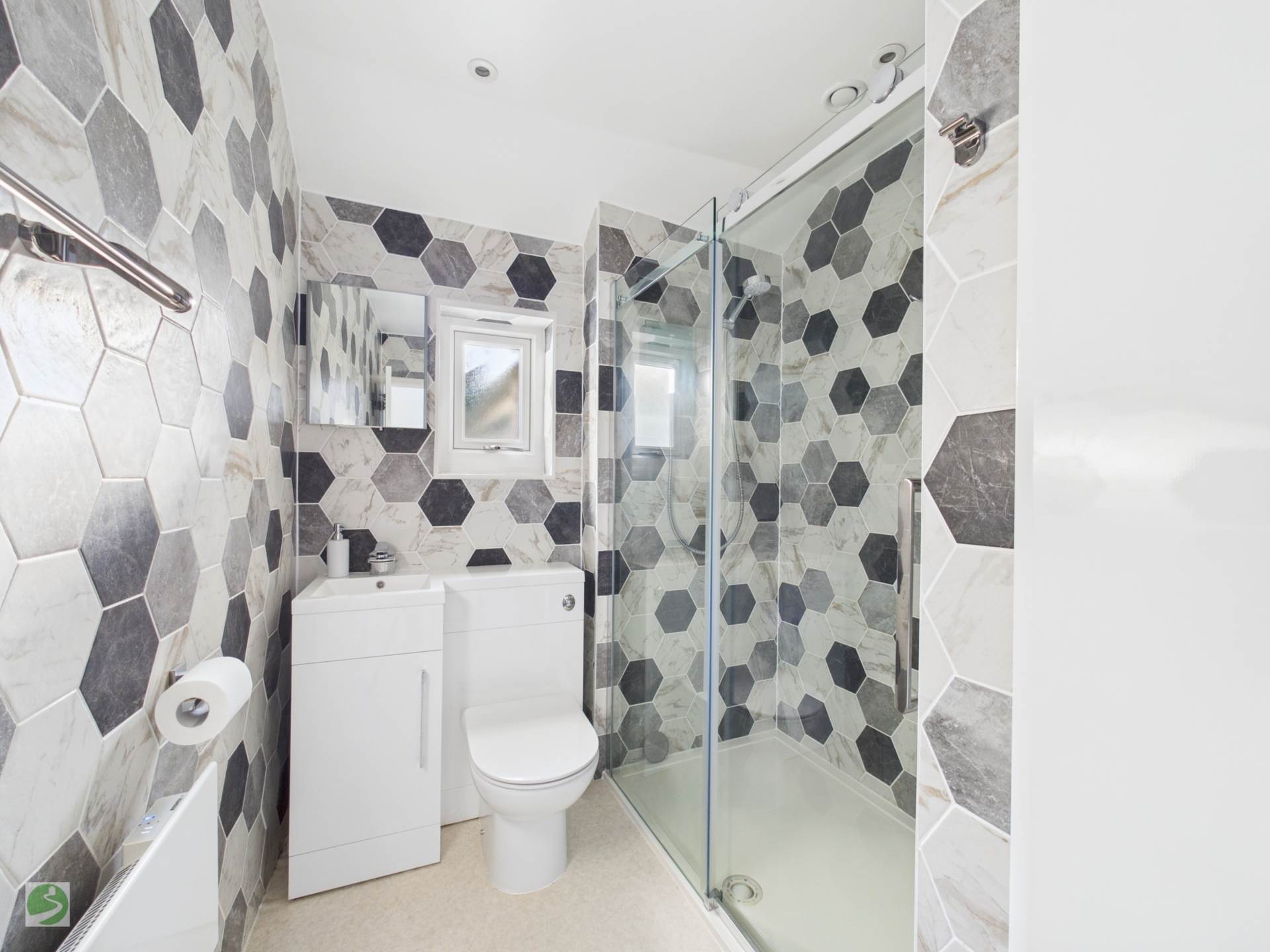 Eastcliff, East Looe, Image 5