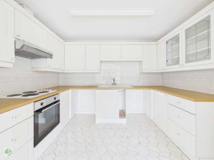 Bindown Court, Near Looe, Image 9