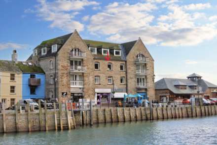 2 Bedroom Apartment, The Quay, East Looe