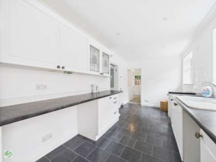 Woodlands View, West Looe, Image 2