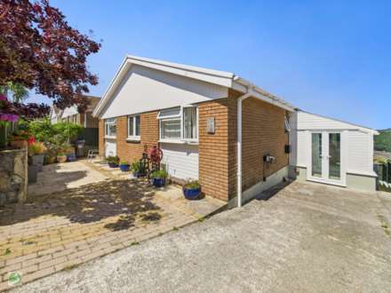 Penarth, West Looe, Image 1