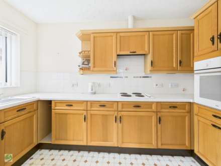 Barbican Court, East Looe, Image 3